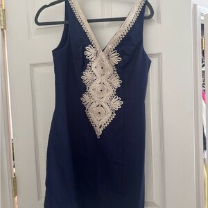 Lilly Pulitzer Navy Blue shift Dress with Cream Embroidery